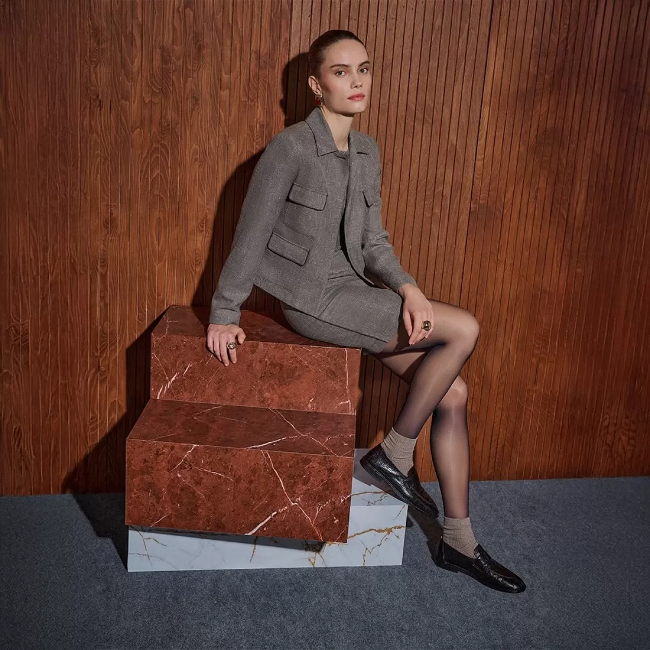 SARAR Woman Koleksiyonu'nda Yeni Sezon: Klasik Silüetler Modern Yorumlarla Buluşuyor