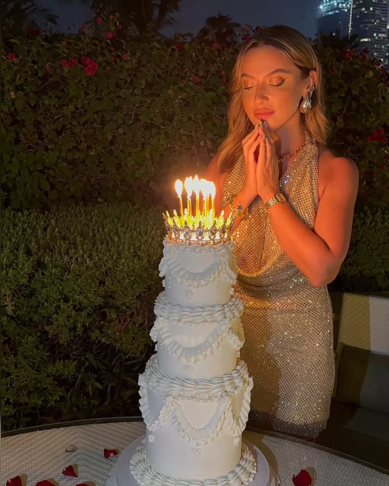 Hadise, Doğum Haftasını Sevenleriyle Coşkuyla Kutladı