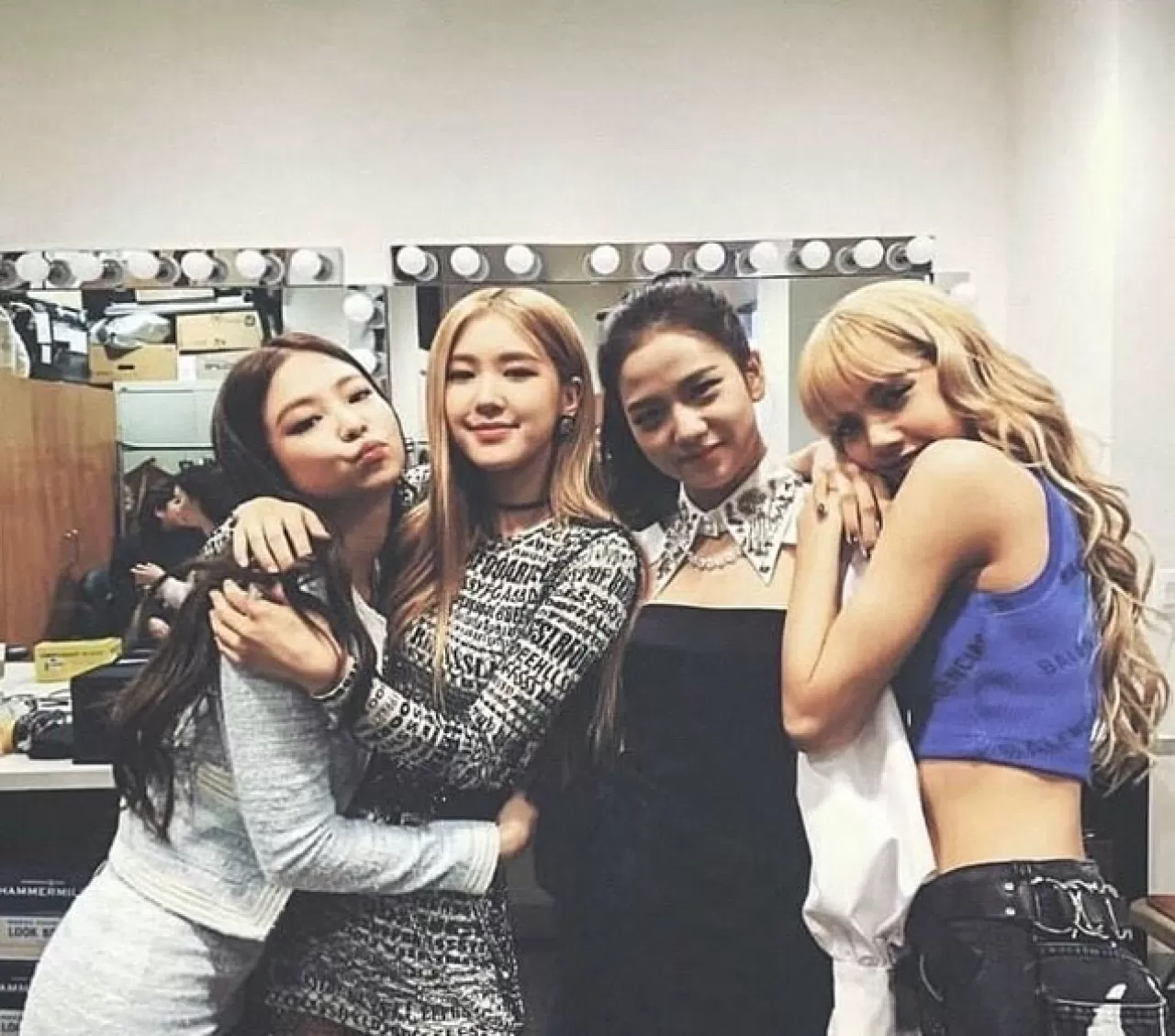 BLACKPINK, Dünya Çapında Bir Fenomen Olarak Yollarına Devam Ediyor